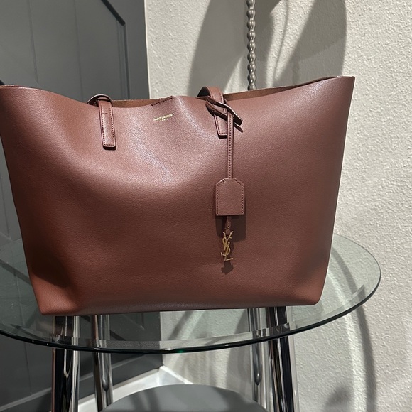 Yves Saint Laurent Handbags - Yves Saint Laurent Chocolate Brown Tote